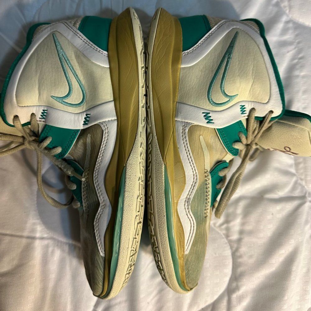 Nike Shoes Size 8 women’s Basketball shoes